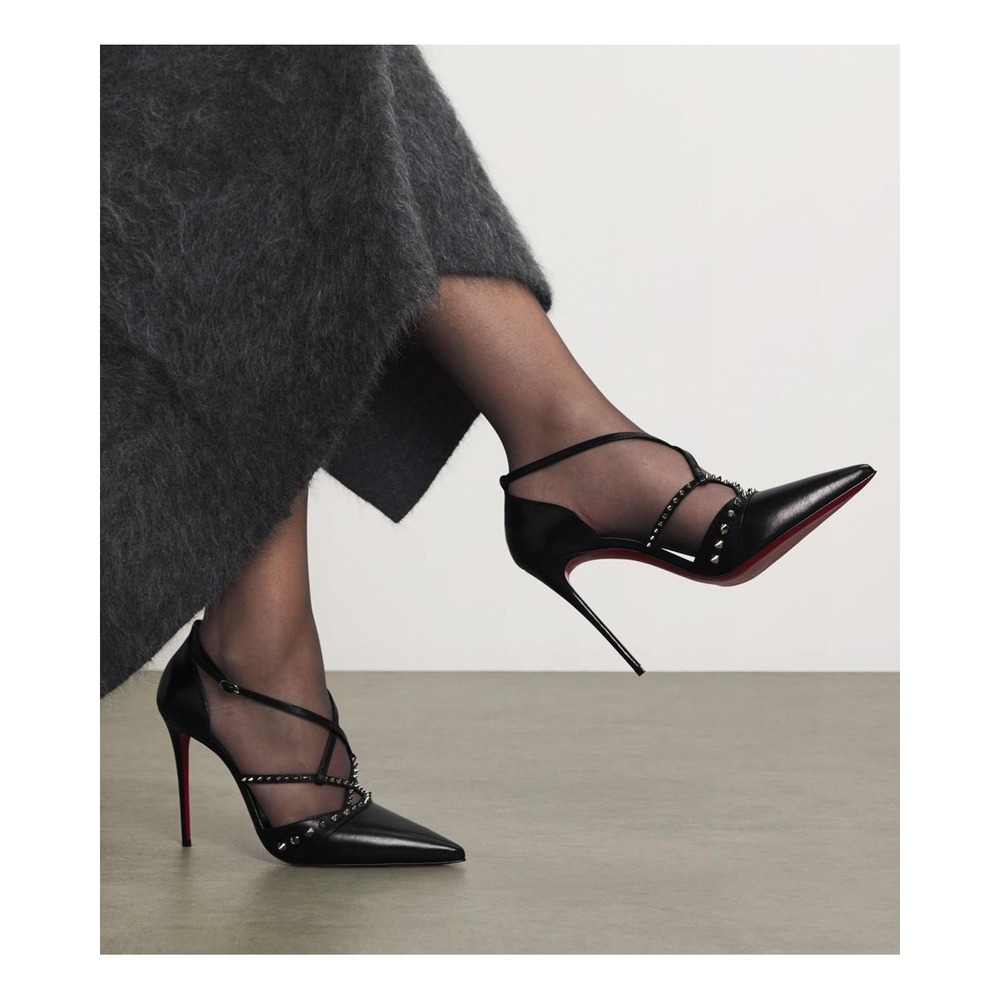 Christian Louboutin Tatooshka Spikes Black Leather Pointed Toe Pumps 38.5